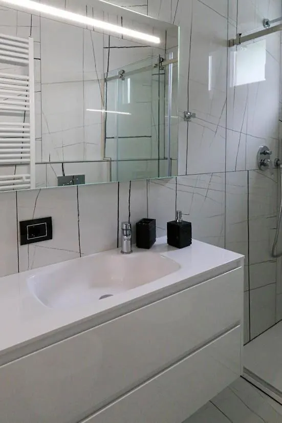 Le Coccinelle Home A Lierna Apartment