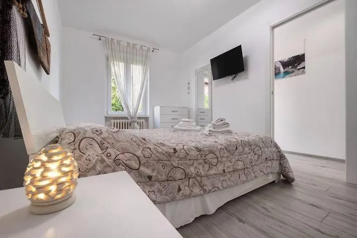 Le Coccinelle Home A Lierna 0*,  Italy