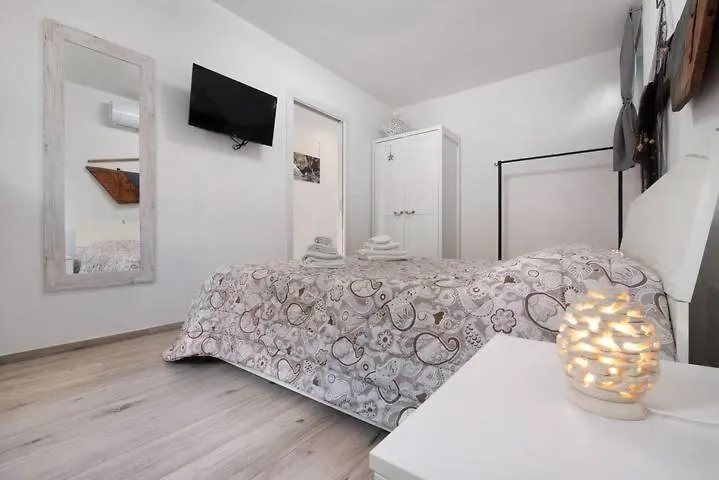 Le Coccinelle Home A Lierna Apartment