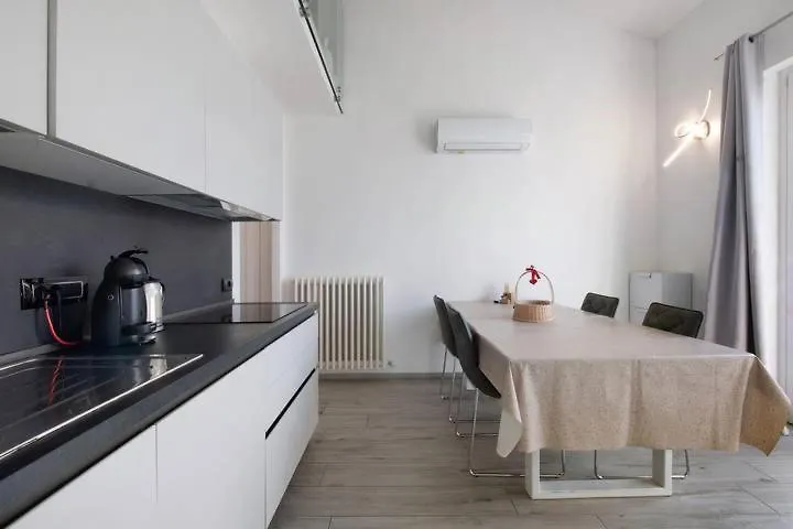 Apartment Le Coccinelle Home A Lierna Italy