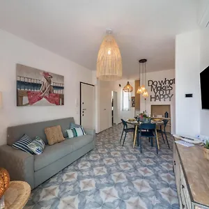 Casa Royale Acqua Apartment