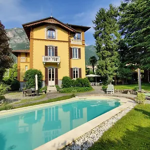Laura Bed & Breakfast